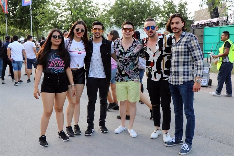 Valeria Álvarez, Frida Guzmán, Roy Pérez, Jorge Tello, Pol Bejiga y Juan Carlos Barrio