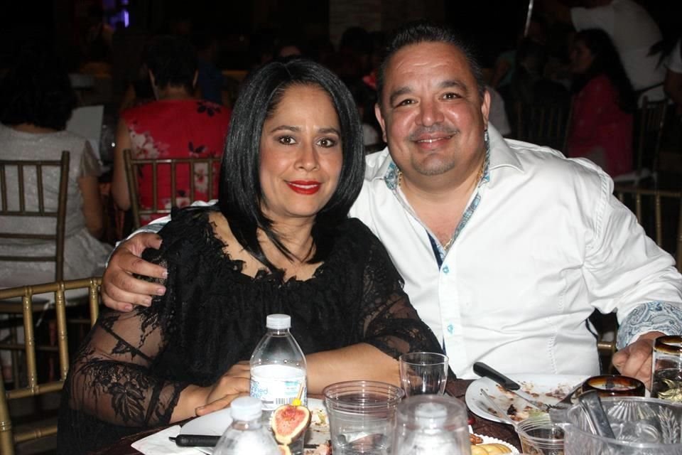 Rosario López y Nino Saavedra
