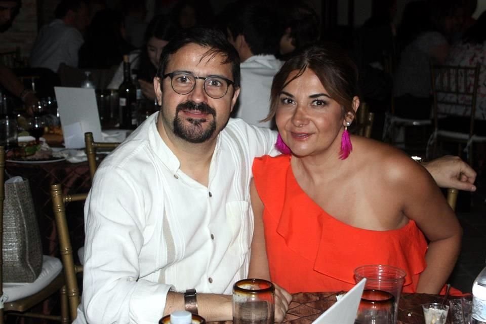 César Rodríguez y Adriana de Rodríguez