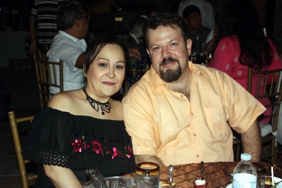Nora Elizondo y Santiago Garza