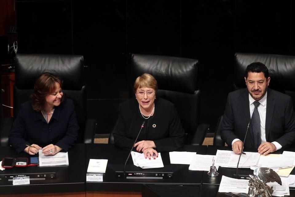 Michelle Bachelet, Alta Comisionada de las Naciones Unidas para los Derechos Humanos, acudió a una sesión especial en el Senado de la República.