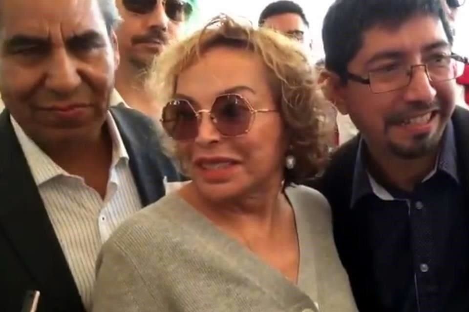 Cepeda abundó que en caso de pagar las cuotas atrasadas, Gordillo podría participar internamente. 