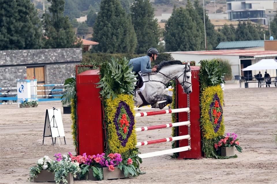 Salvador Oñate, en lomos de 'Chaccalanda'