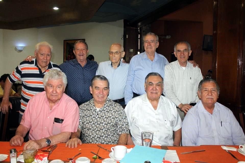 Juan Cantú, Gilberto Peña, Celestino Cantú, Alberto Flores, Félix Cárdenas, Rodolfo Cantú, Severo Cantú, Manuel Ayala y Alfredo Cárdenas