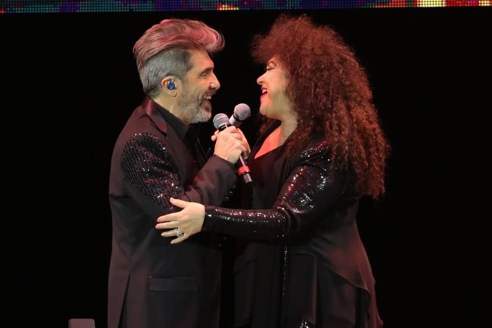 Los argentinos presentaron su espectáculo 'Siempre Juntos', en el Auditorio Pabellón M.
