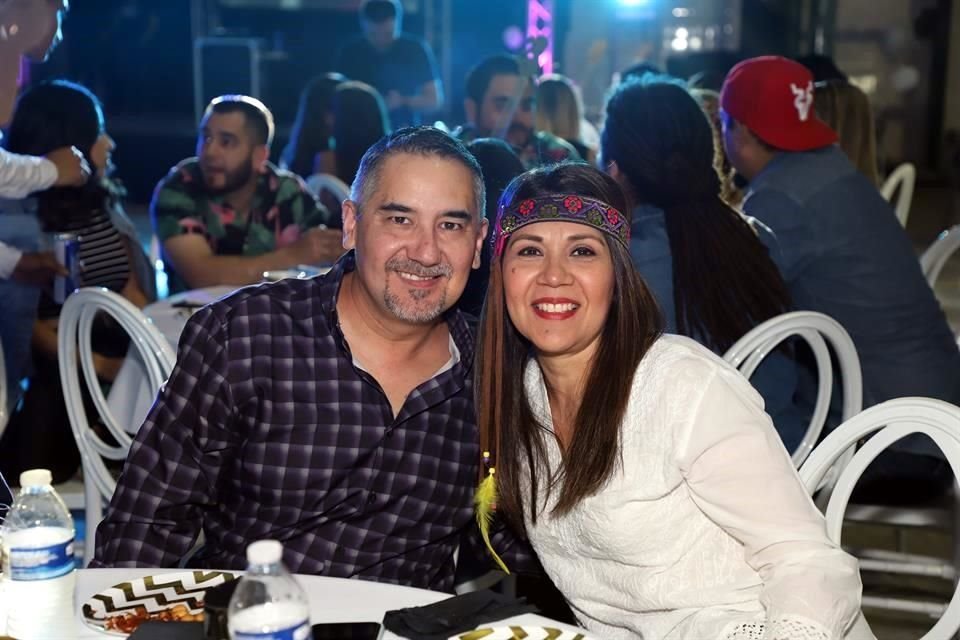 Carlos Mejía y Silvia Cordero