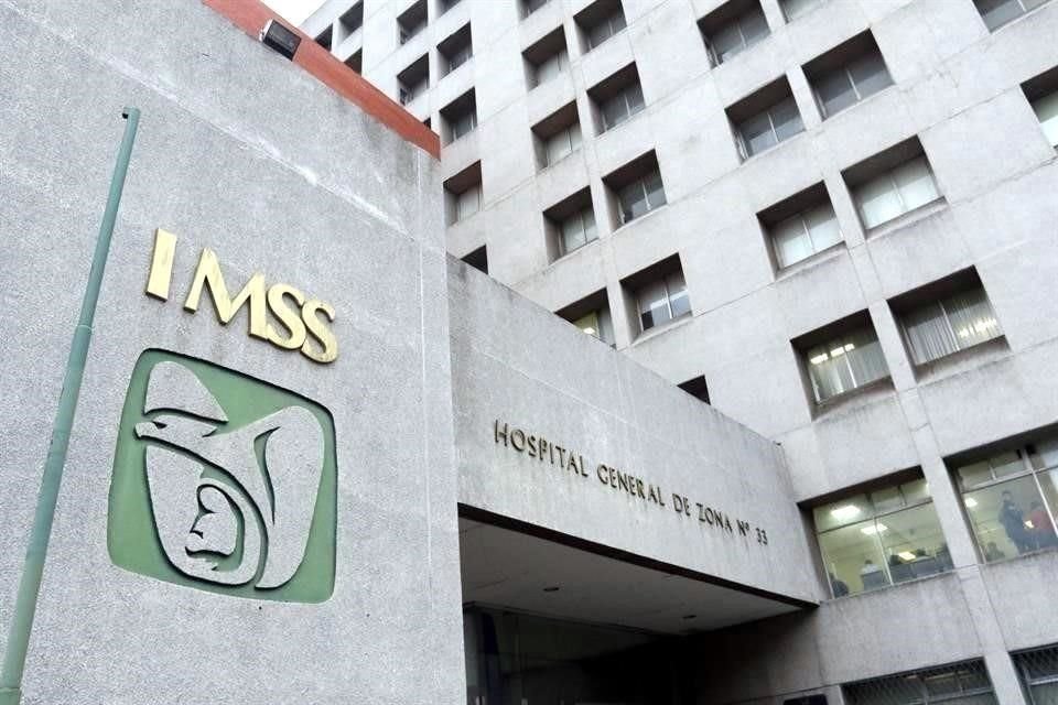 Flavio Cienfuegos indicó que por cada mil habitantes la OCDE sugiere 3.3 camas, y el IMSS tiene un indicador de 1.1 camas por cada mil habitantes.