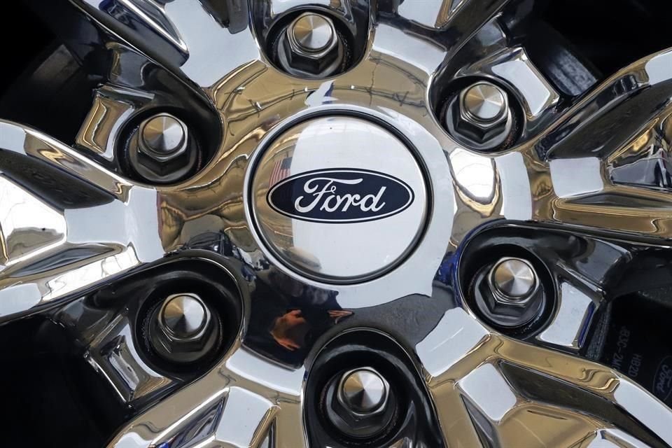 Las nuevas Explorers de Ford salieron de la línea de ensamblaje con varios problemas y tuvieron que ser reparadas.