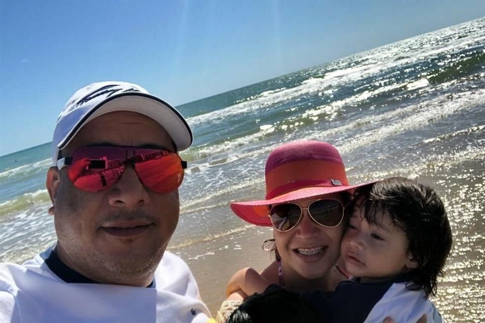 Irazema Aracely Pérez de Núñez y Orlando Núñez