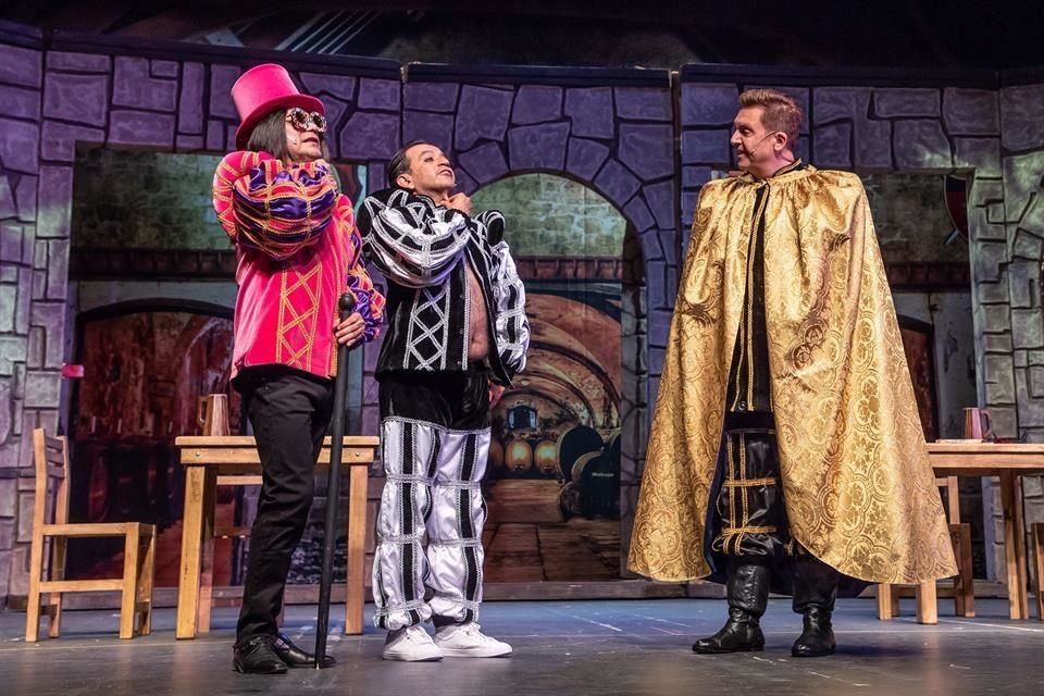 Freddy Ortega, Germán Ortega y Daniel Bisogno ensayando una de sus escenas.