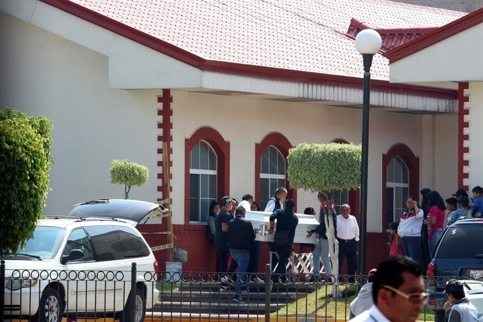 A un mes de que la estudiante del Colegio de Ciencias y Humanidades Oriente, Aideé Mendoza, muriera en un salón, la Procuraduría no ha esclarecido el caso
