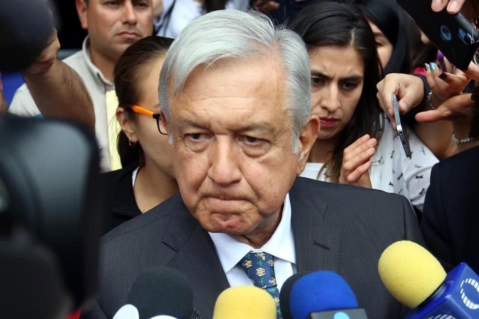 AMLO señaló que la producción de gasolina ya registra un incremento.