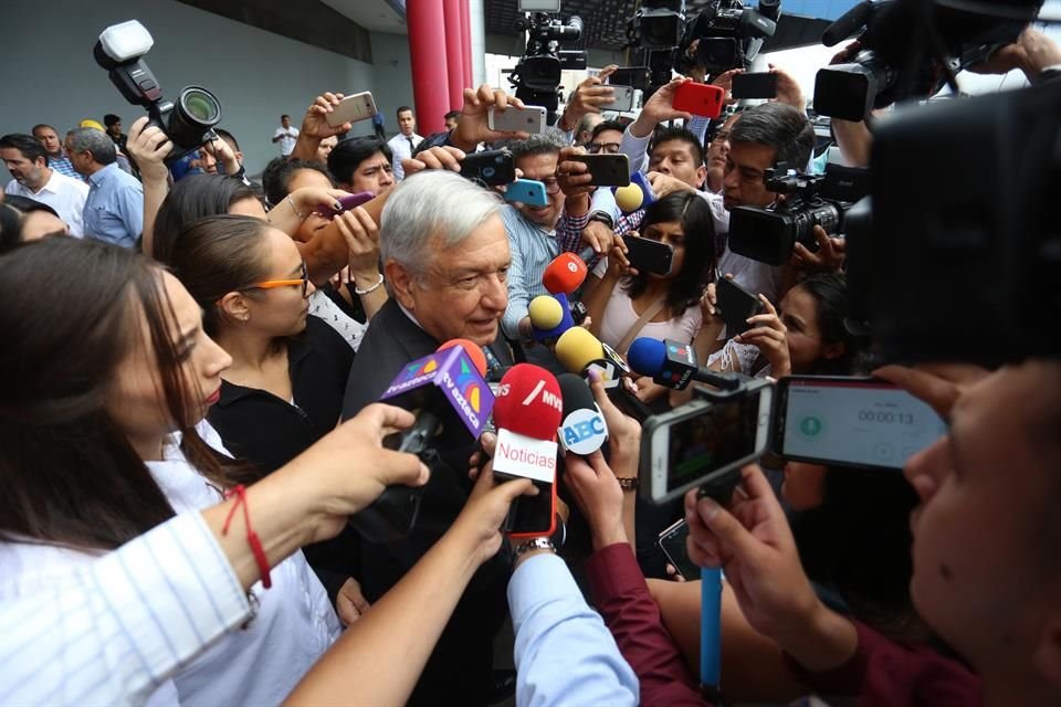 AMLO manifestó que la gasolina que se ofrece en la entidad es de buena calidad.