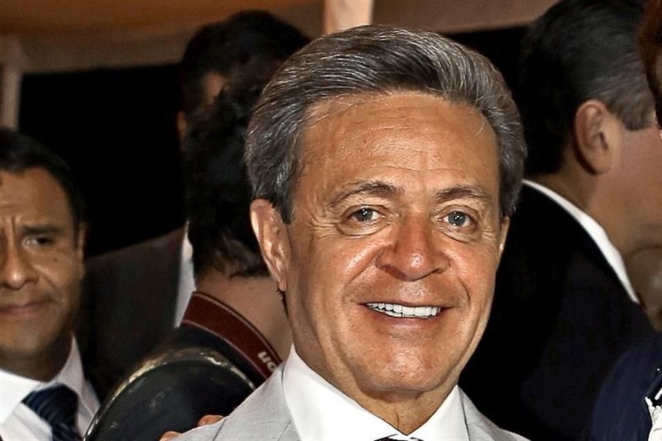 Según medios estadounidenses, un hijo de Carlos Peralta, Nicolás, causó la muerte de su instructor de manejo.