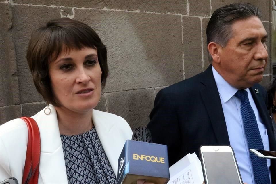 Sandrine Molinard, del Consejo Cívico, y Sergio Anguiano, de Canaco, señalaron una posible estrategia entre el Gobierno estatal y los transportistas.