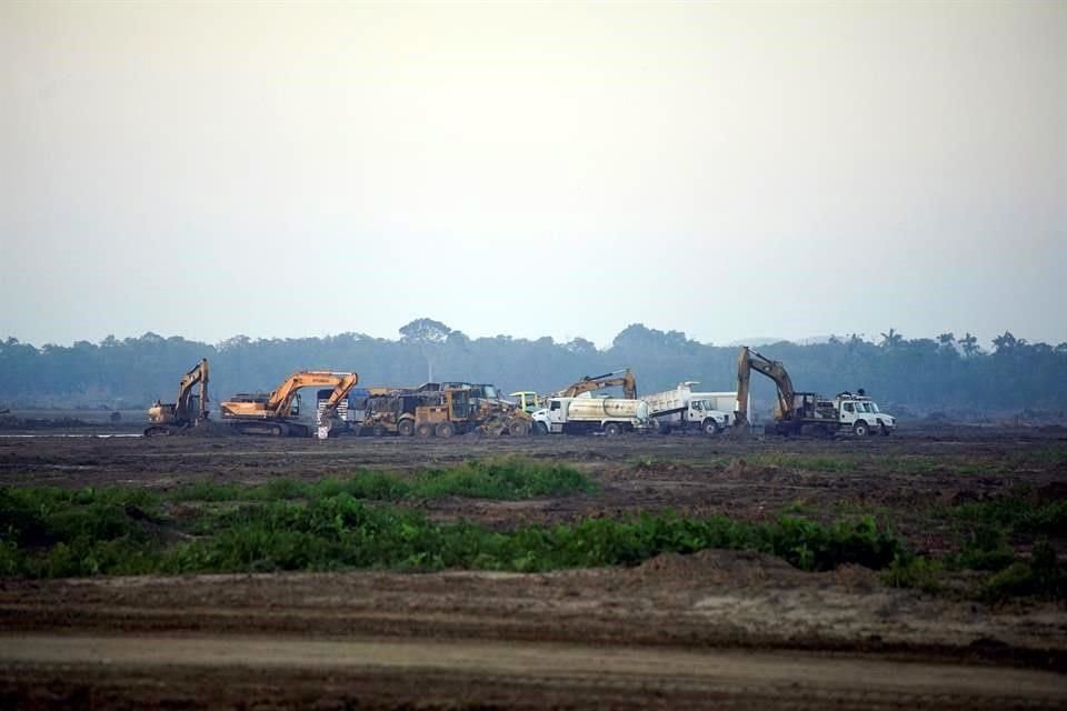 Los cinco contratos para la nueva refinería de Dos Bocas comenzarán el 1 de agosto.