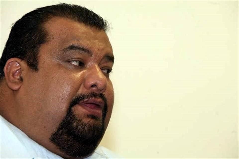 La Oficina de Policía Internacional Interpol giró una ficha roja contra el ex dirigente del PRI capitalino, Cuauhtémoc Gutiérrez de la Torre, para que sea buscado y detenido en más de 190 países