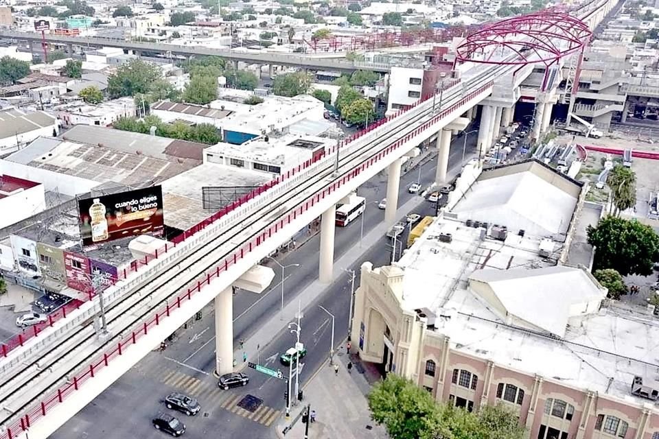 El funcionario estatal dijo que la Línea 3 empezaría a operar hasta la recta final del sexenio. 