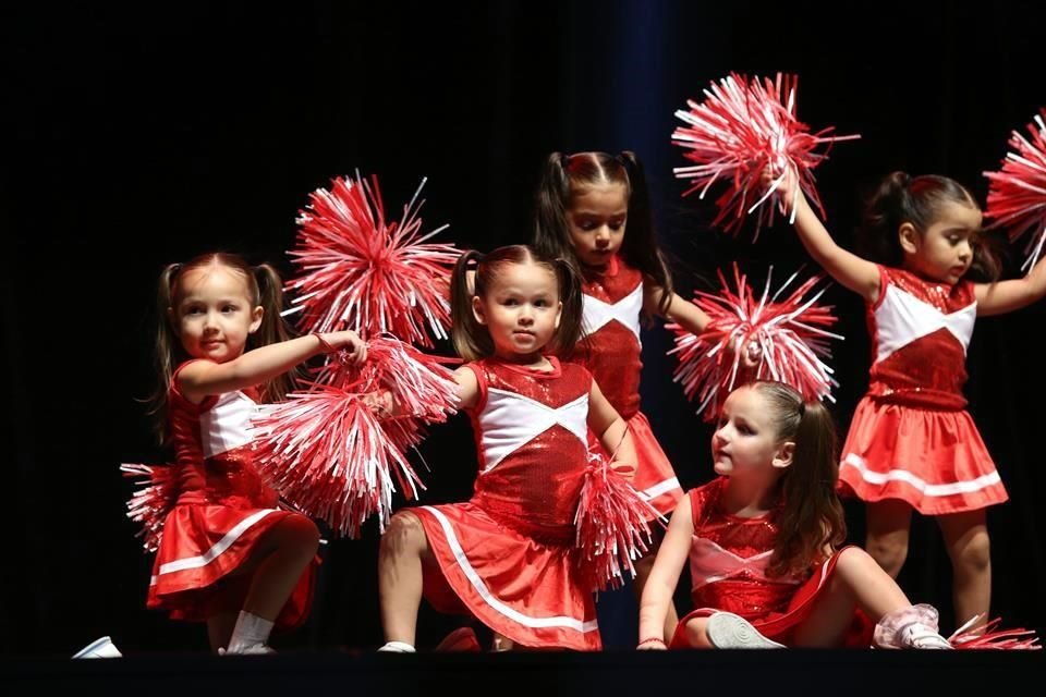 LATIN HIGH SCHOOL MUSICAL