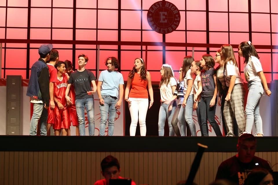 LATIN HIGH SCHOOL MUSICAL