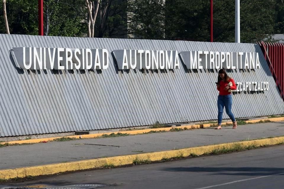 De parte del SITUAM, las negociaciones estuvieron encabezadas por el secretario general Jorge Dorantes.