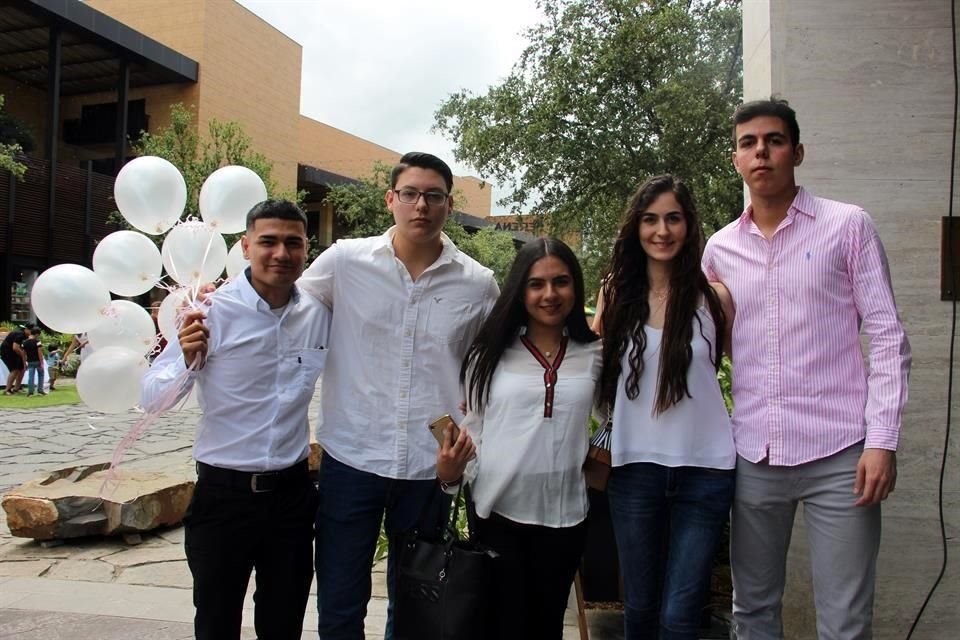 Isidro Zúñiga, Mauricio Coronado, Montserrat Treviño González, Karla Treviño y Ángel Coronado