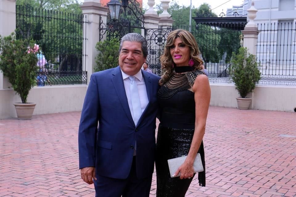 Rodolfo Treviño e Yvonne Hayek de Treviño