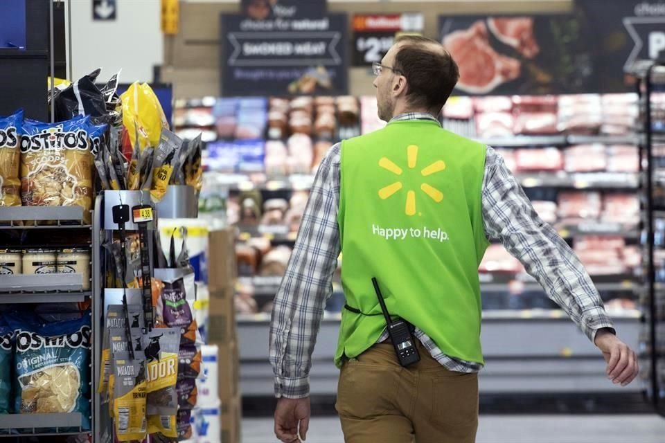 Walmart dijo que la facturación en las tiendas de Estados Unidos que llevaban abiertas al menos 12 meses subió un 3.4 por ciento.