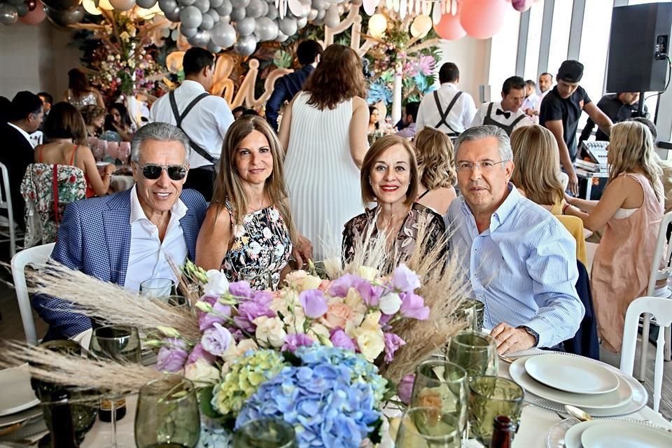 Rogelio Hans, Perla Bitchatchi, Noemí Reynoso de Ontiveros y Alejandro Ontiveros.