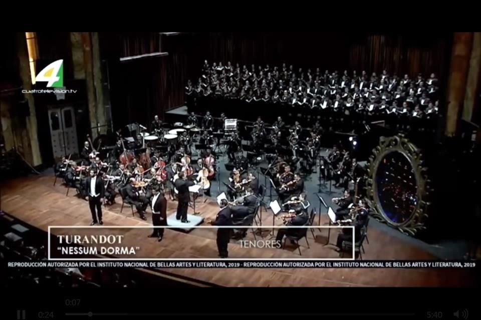 En Palacio de Bellas Artes se realizó ayer un homenaje al líder de la Luz del Mundo, Maasón Joaquín García.