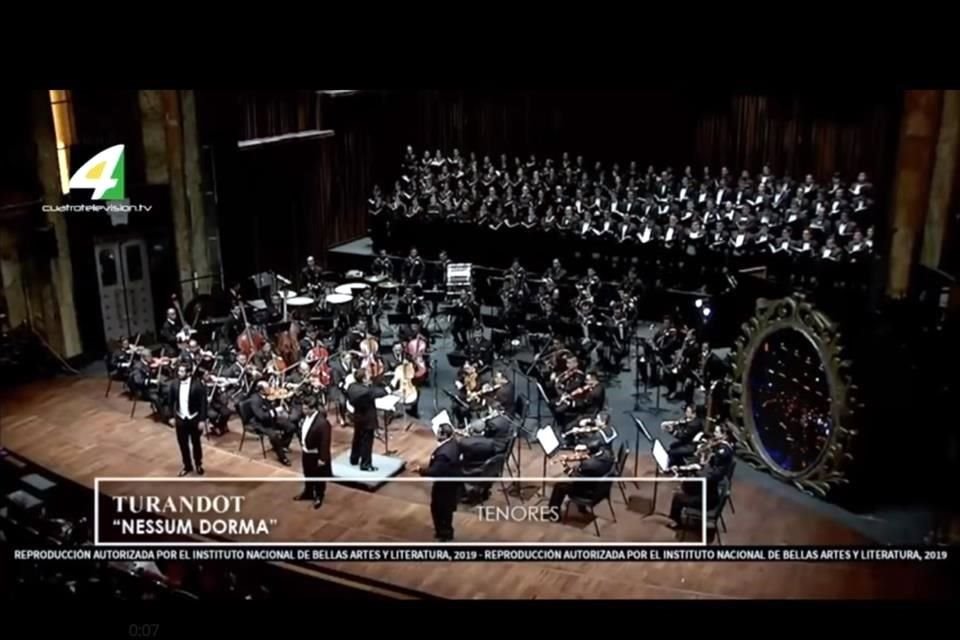 En el Palacio de Bellas Artes se realizó un homenaje al líder de la Luz del Mundo, Naasón Joaquín García.