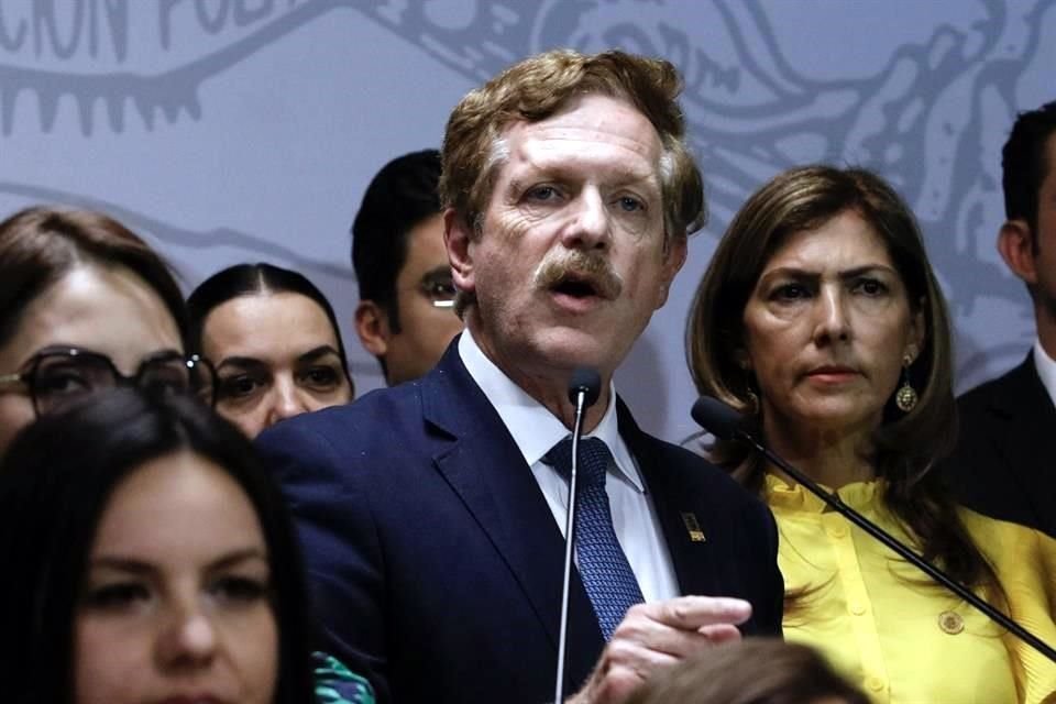 Juan Carlos Romero Hicks, coordinador de la bancada del PAN en la Cámara de Diputados.