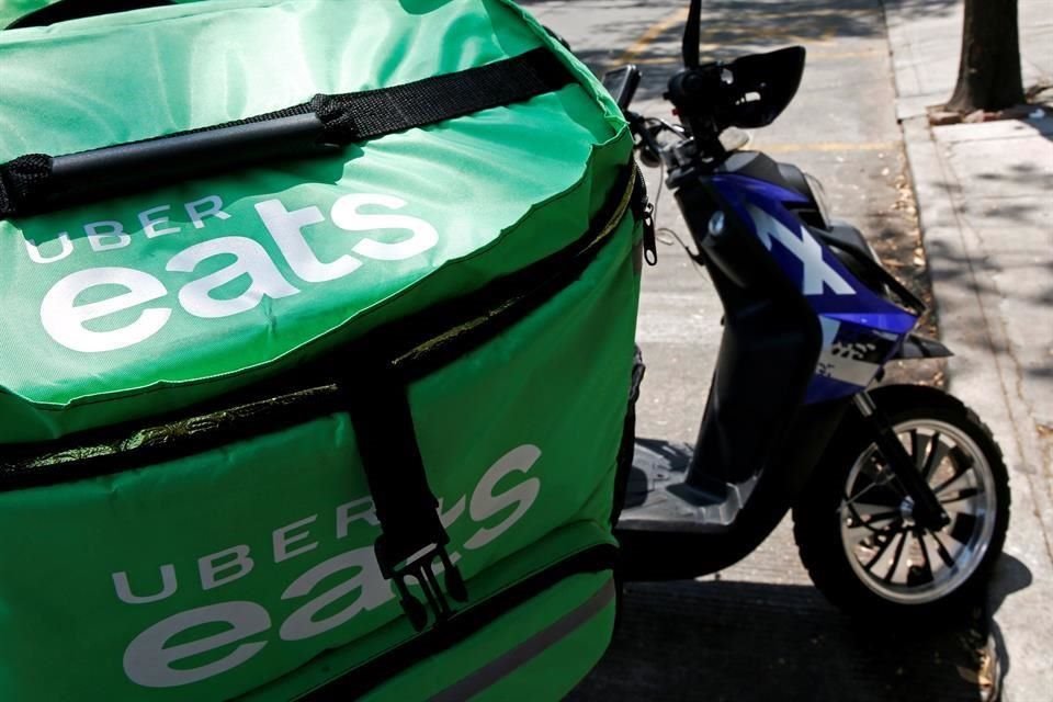 La medida beneficiará a más de 30 mil restaurantes que usan la aplicación de Uber Eats.