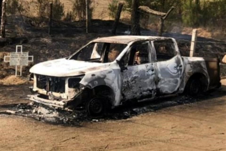 Los cuerpos fueron encontrados este viernes dentro de una camioneta incendiada, de acuerdo con los reportes al 911.