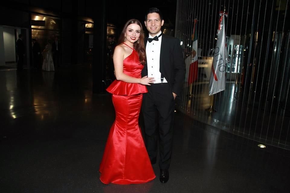 Lupita Villarreal y Hugo González