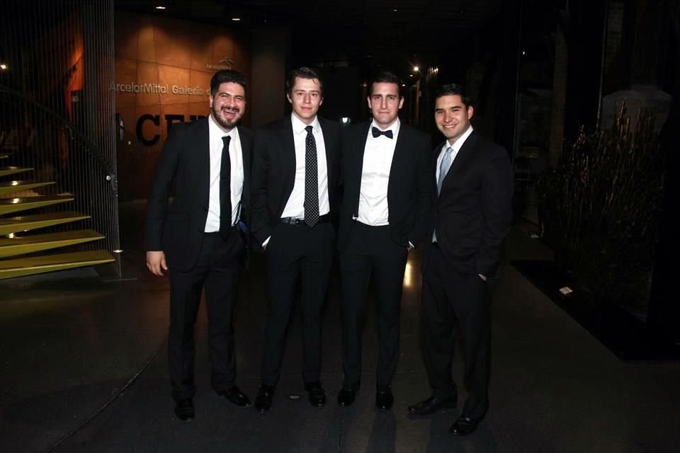 José Ángel Ovando, Adrián Andrews, Roberto Martínez de Alba y Marcelo Hernández