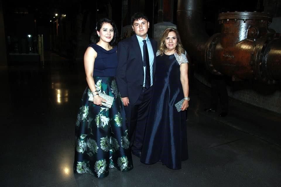 Melissa Calvario, Emilio Estévez y María Bertha Cavazos