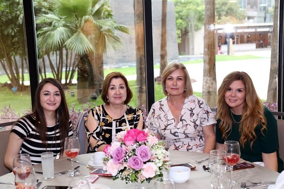 Liliana Ramírez, Virginia Valdez, Martha Sepúlveda y Sandra Salinas