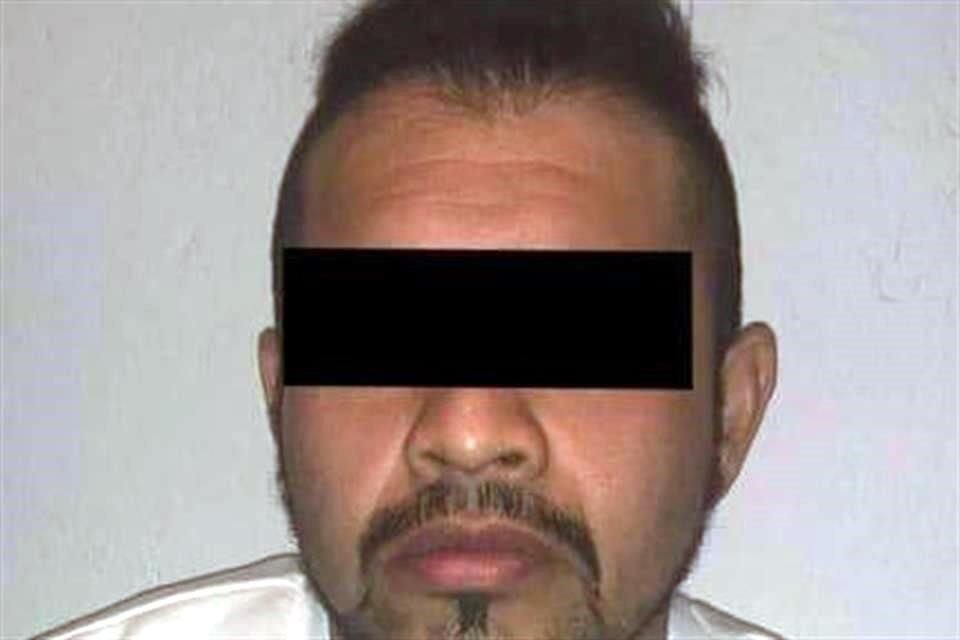 Personal de la FGR cumplimentó una orden de cateo en dos inmuebles en el Edomex, donde aseguró a Pedro Ramírez Pérez, 'El Jamón', líder de la Unión Tepito.