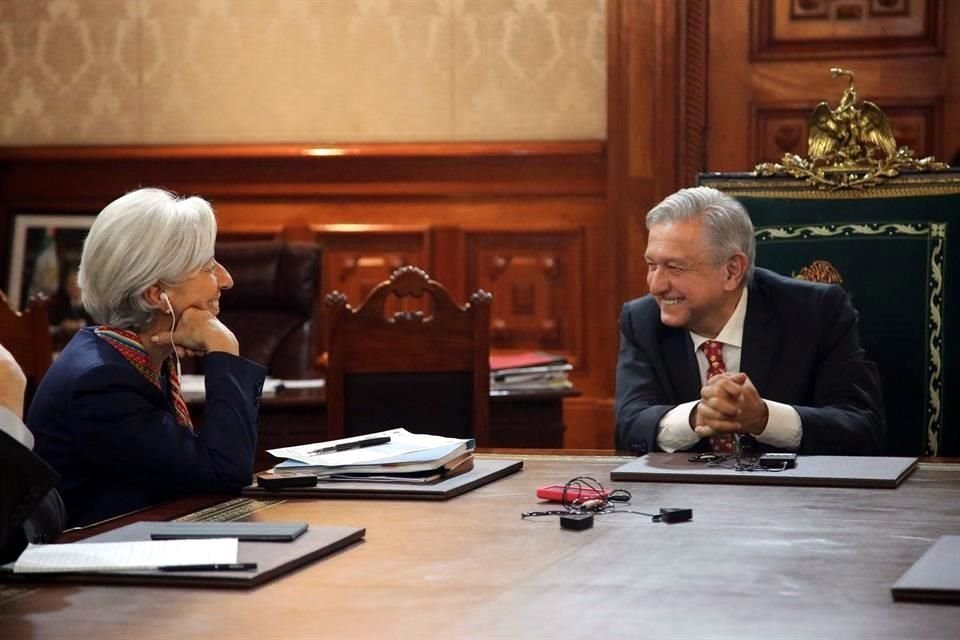 En su cuenta de Twitter, el Presidente Andrés Manuel López Obrador dijo que conversó más de una hora con Christine Lagarde, directora gerente del Fondo Monetario Internacional.