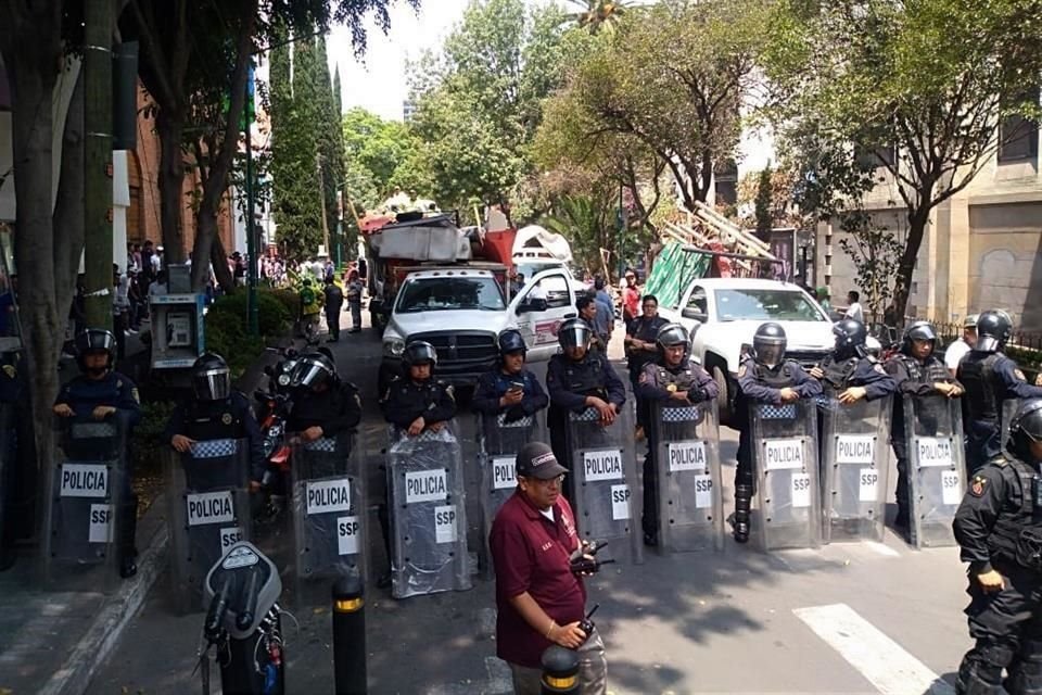 Tras la reciente aparición de policías capitalinos portando equipo antimotines, la Jefa de Gobierno, Claudia Sheinbaum, anticipó que trabaja en la creación de un nuevo agrupamiento de seguridad.