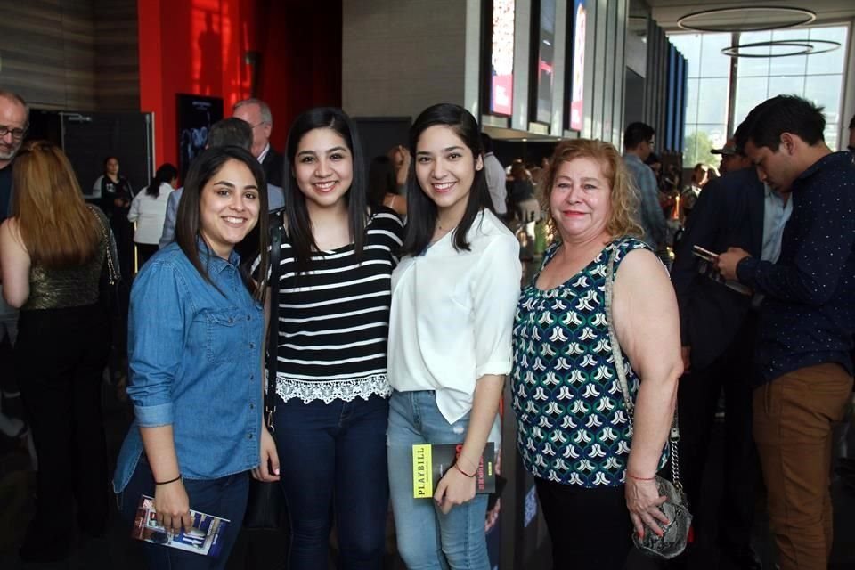 Adriana Dávila, Alejandra Sánchez, Susana Sánchez y Lupita Ayala