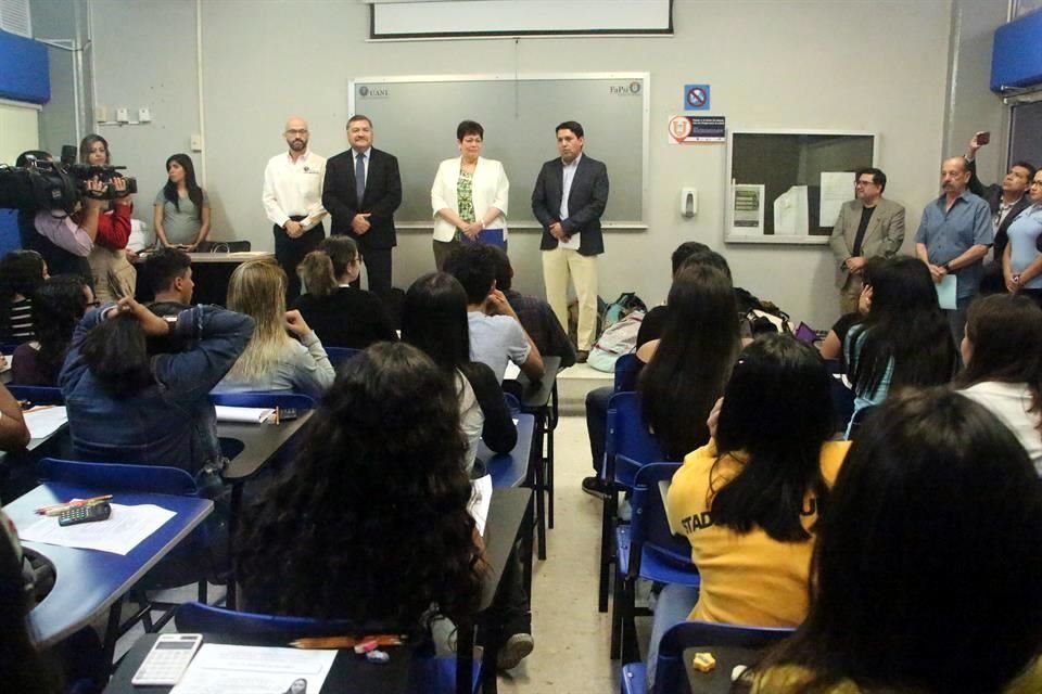 La prueba EXANI-II se presenta para los 76 programas educativos de 26 facultades de la UANL.