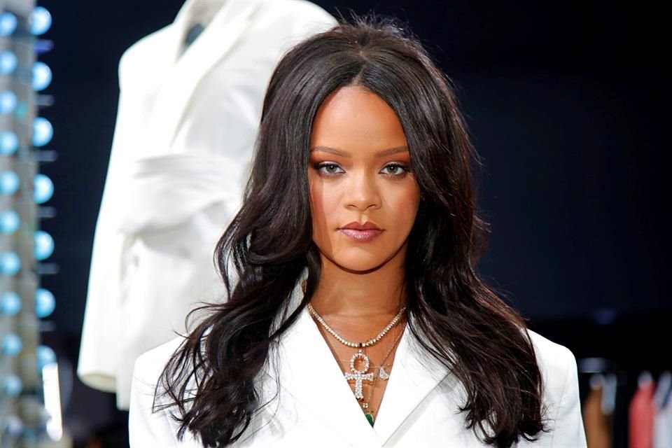 Desde hace tres años Rihanna se posicionó como una gran empresa, y ahora vuelve a la música para reclamar su corona.