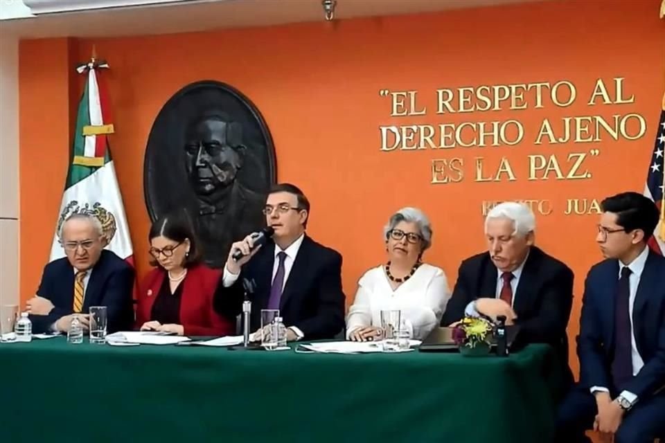 En la Embajada de México en Estados Unidos, Marcelo Ebrard dijo que sin esfuerzos de México flujos migratorios serían más grandes.