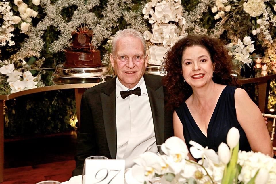 Eugenio Elizondo y Diana Garza