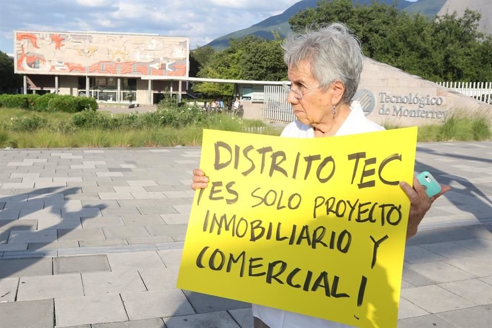 Los participantes en la manifestación pertenecen a las Colonias Tecnológico, Altavista, Nueva España y Estadio.