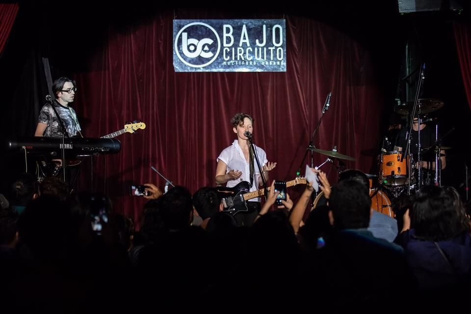 La banda interpretó temas como  'Very Few Dancers', 'Loveletting' y su cover de 'Don't Cha', de The Pussycat Dolls.