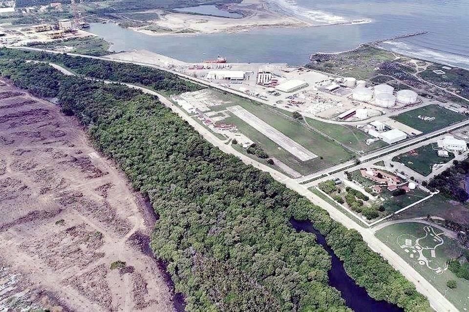 La diputada impugnó debido la reserva de Pemex de toda la información relacionada con el proyecto de la Refinería.