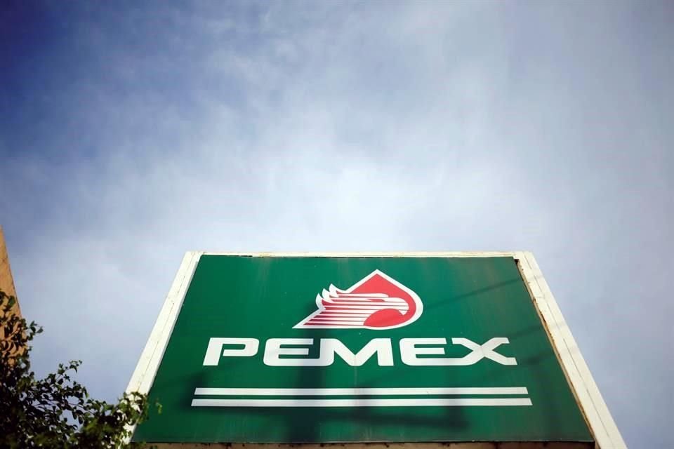 En versión pública de su plan de negocios, Pemex 'ocultó' riesgos y temores, pero fallas en seguridad hicieron accesibles las 60 reservas.